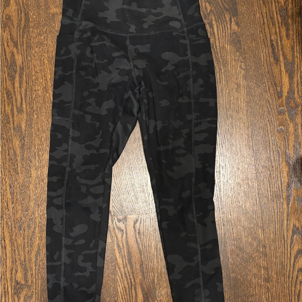 Women’s Black Camo Leggings